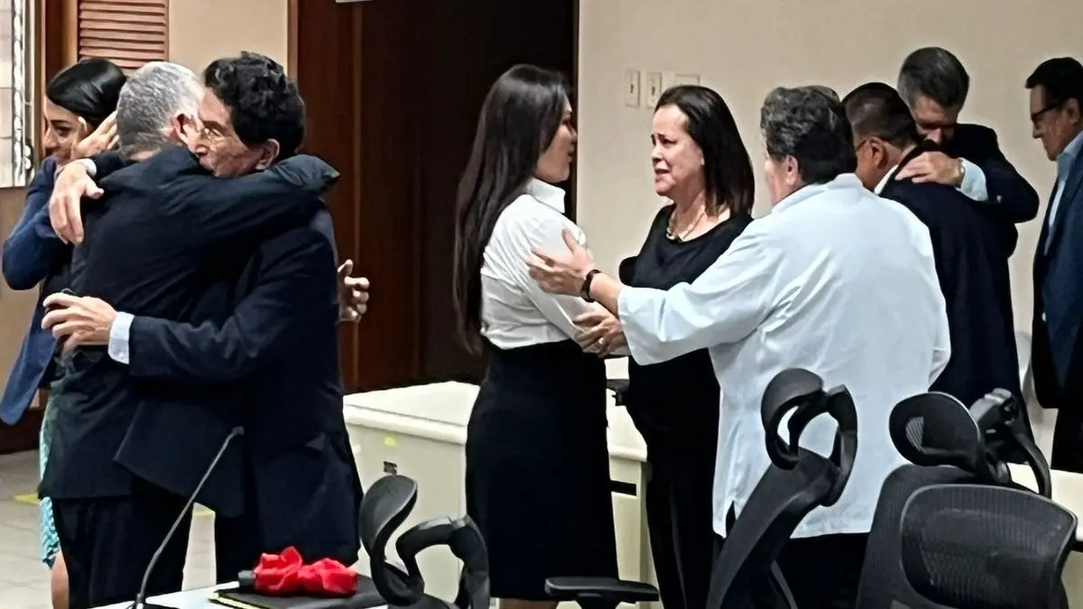 El exministro Roberto Doble le puso punto final al juicio Crucitas luego de ser absuelto. Foto S&oacute;crates Colindres