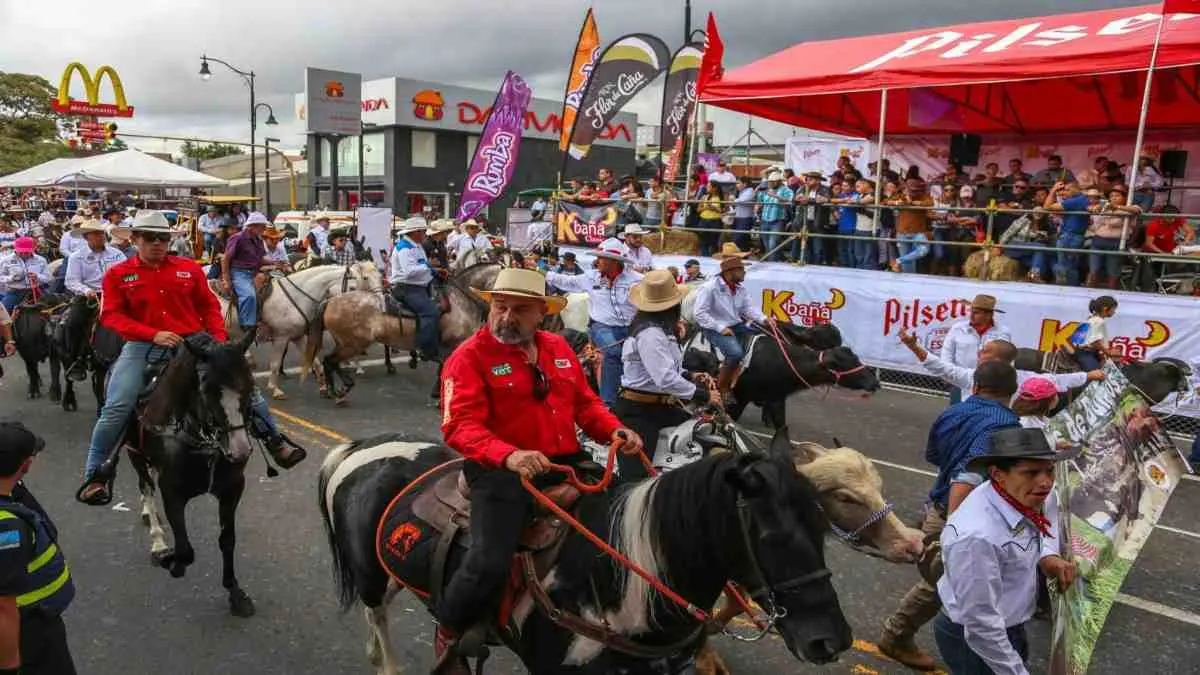 Contrario a lo que indica el alcalde del cant&oacute;n de San Jos&eacute;, Diego Miranda, el regidor liberacionista, Alexander Cano asegur&oacute; que el tope deja ingresos por &cent;42 millones al ayuntamiento capitalino.