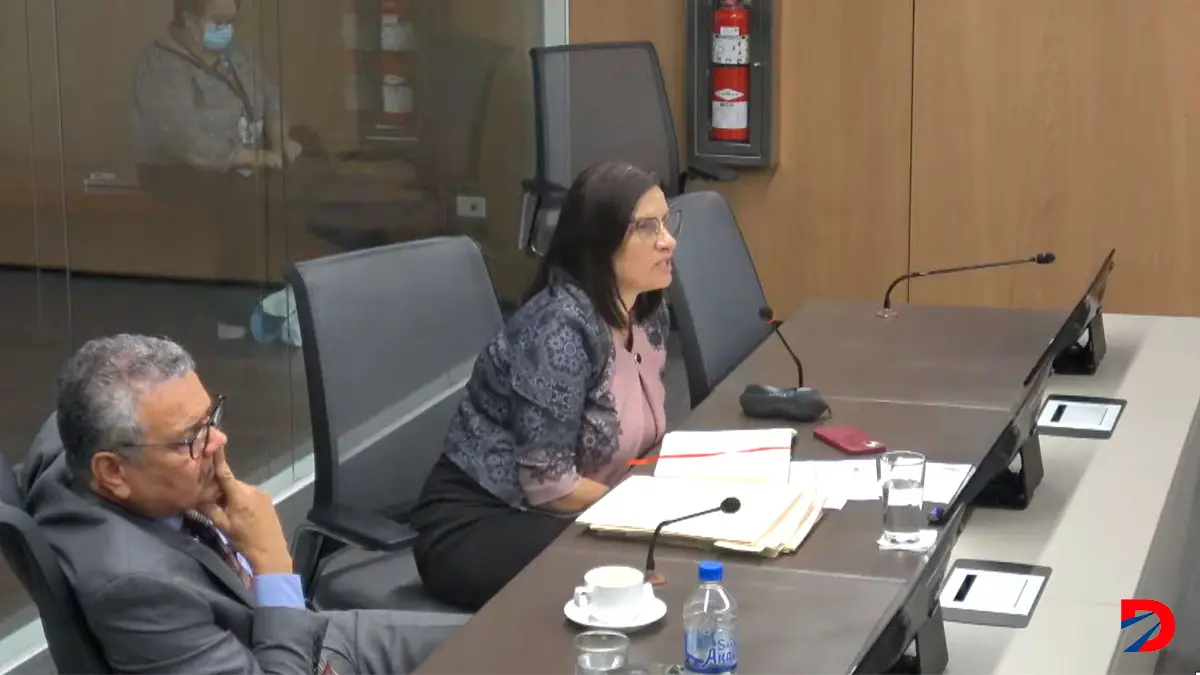 Marta Esquivel, presidenta ejecutiva de la CCSS call&oacute; ante diputados sobre cuestionamientos del presunto maquillaje del informe  actuarial. Foto: Captura de imagen.