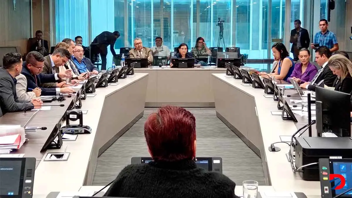 Marta Esquivel, presidenta ejecutiva de la CCSS, se le reclam&oacute; por no entregar los montos pagados dem&aacute;s por concepto de salario. Foto: Krissia Morris  Gray.