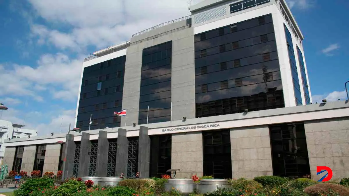 Dada la desconcentraci&oacute;n m&aacute;xima que tienen, el Banco Central no puede interferir en las funciones de las superintendencias.