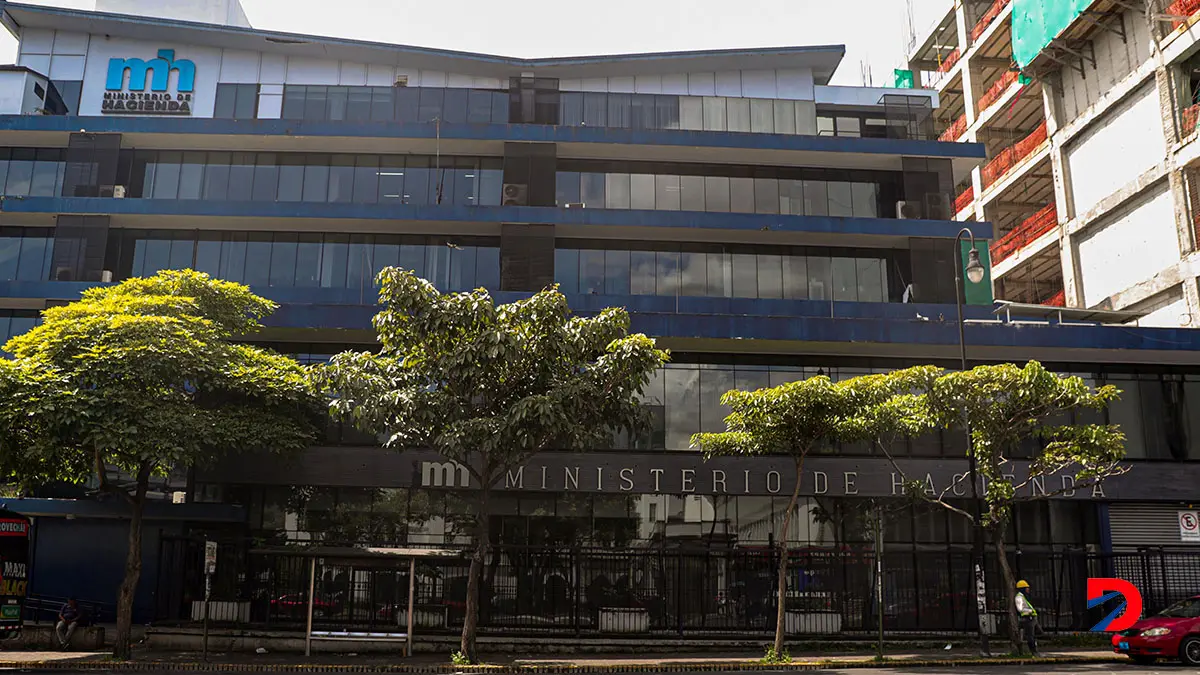 El Ministerio de Hacienda solicit&oacute; a 24 instancias recortar sus presuopuestos del 2024 para saldar deuda con FODESAF.