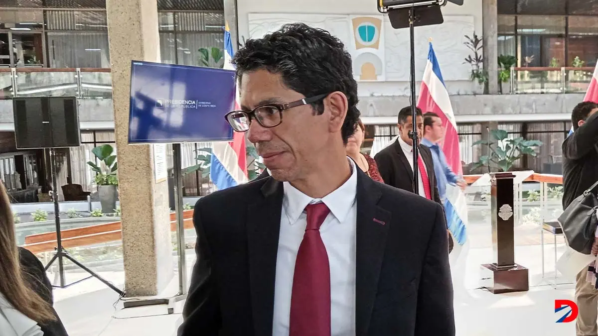 Los legisladores no compartieron las declaraciones del Exministro y piden respuestas. Foto S&oacute;crates Colindres