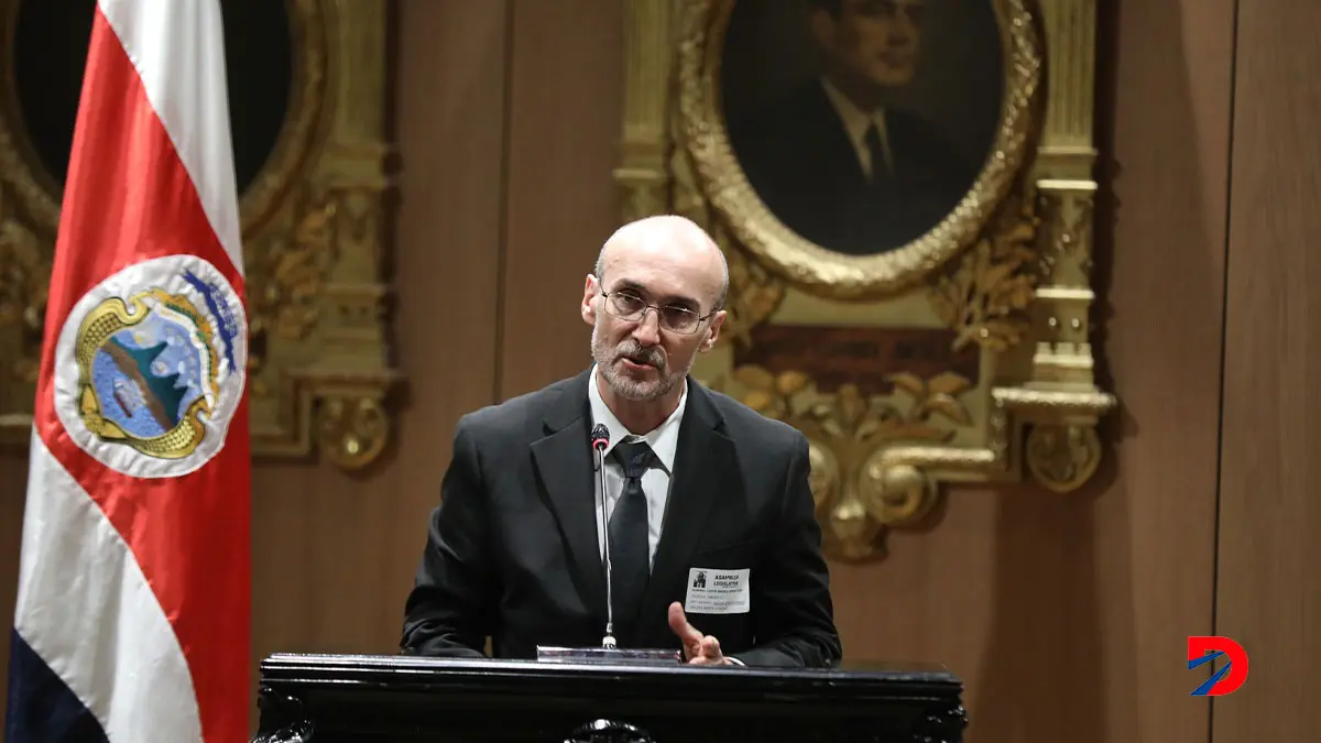 Sergio Cap&oacute;n CICR