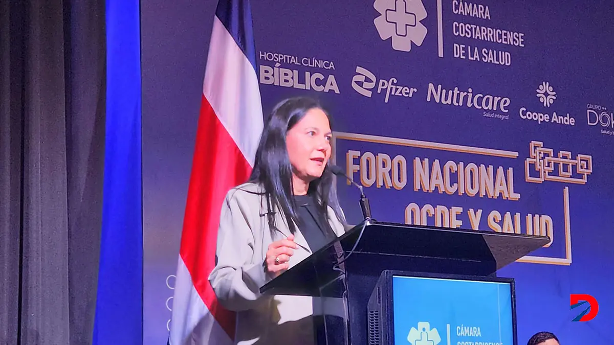 La presidenta de la UCCAEP Maritza Hern&aacute;ndez expuso que la  Uni&oacute;n de C&aacute;maras respalda al pueblo venezolano y subraya que solo la democracia garantiza desarrollo y bienestar