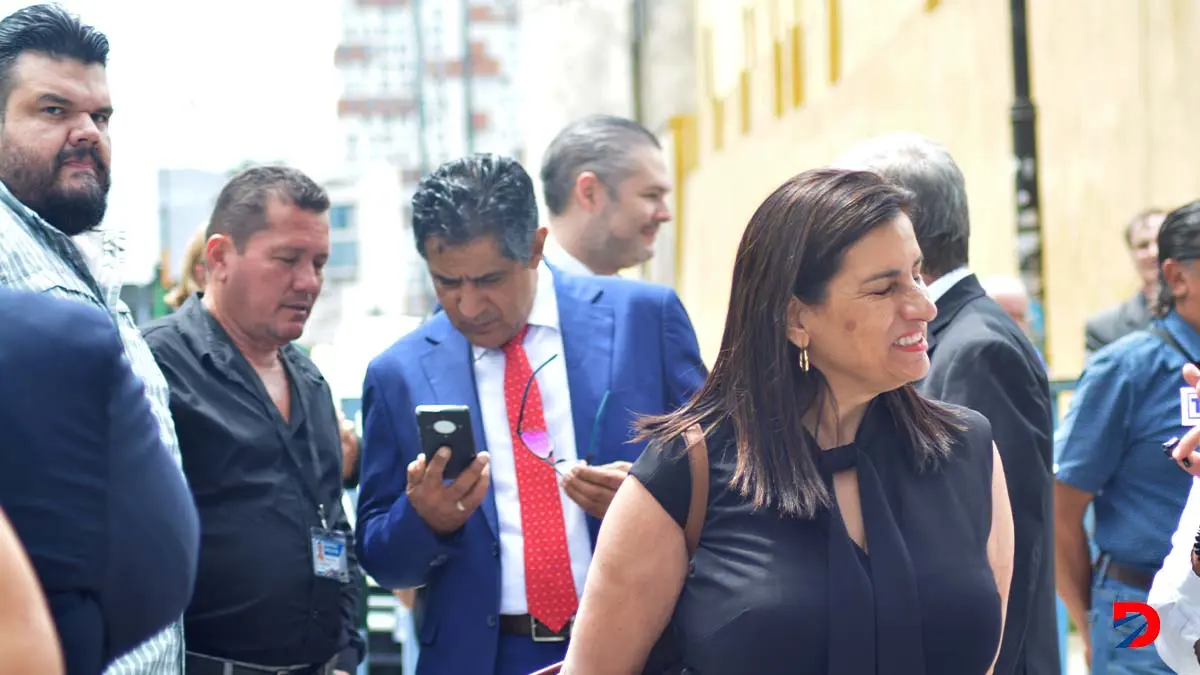 El ministo Hacienda Nogui Acosta expresa que esta iniciativa le dara un valor importante a la democracia. Foto S&oacute;crates Colindres