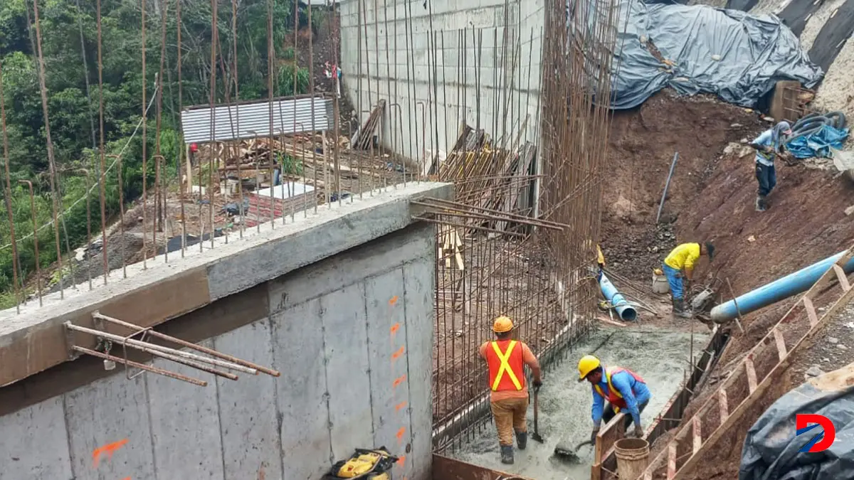 Construcci&oacute;n 4