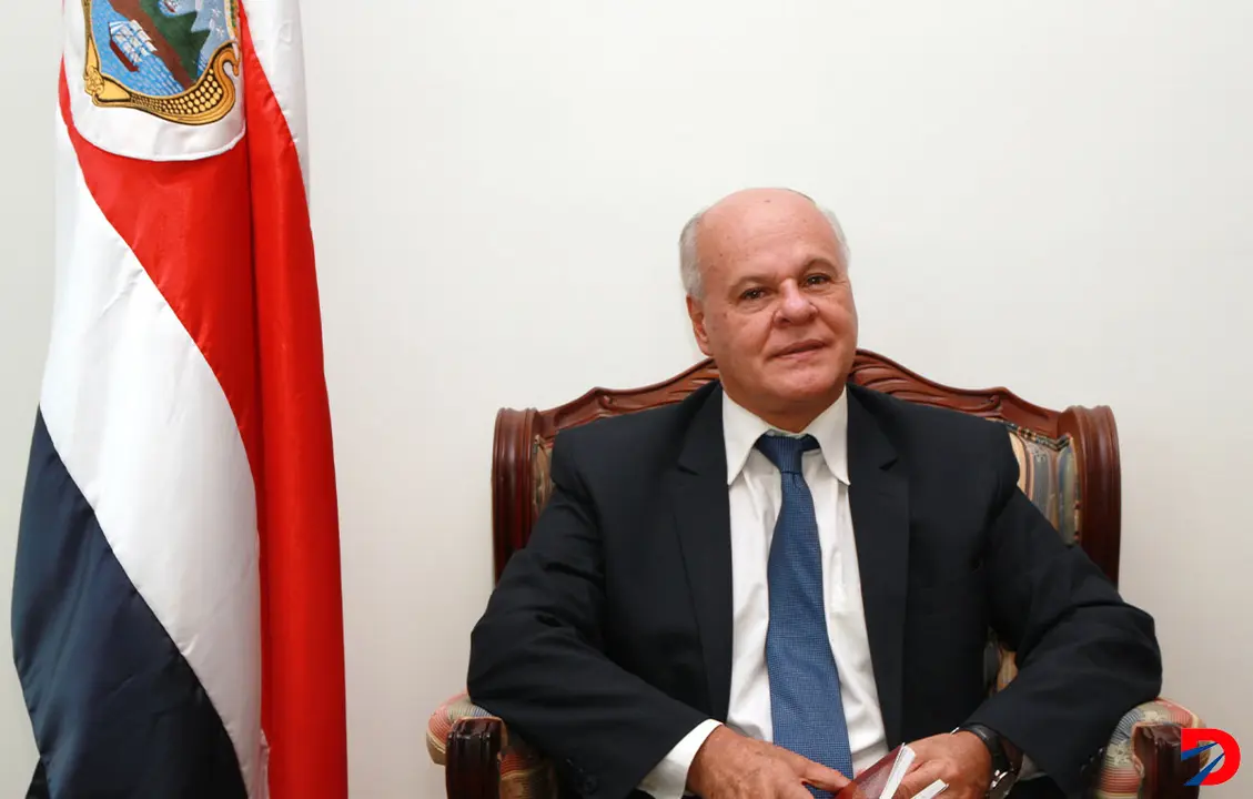 Luis Fernando Castillo, magistrado presidente de la Sala Constitucional, explic&oacute; que la consulta presentada por los 22 diputados es inevacuable por no ser el momento procesal. Foto: Sala Constitucional.
