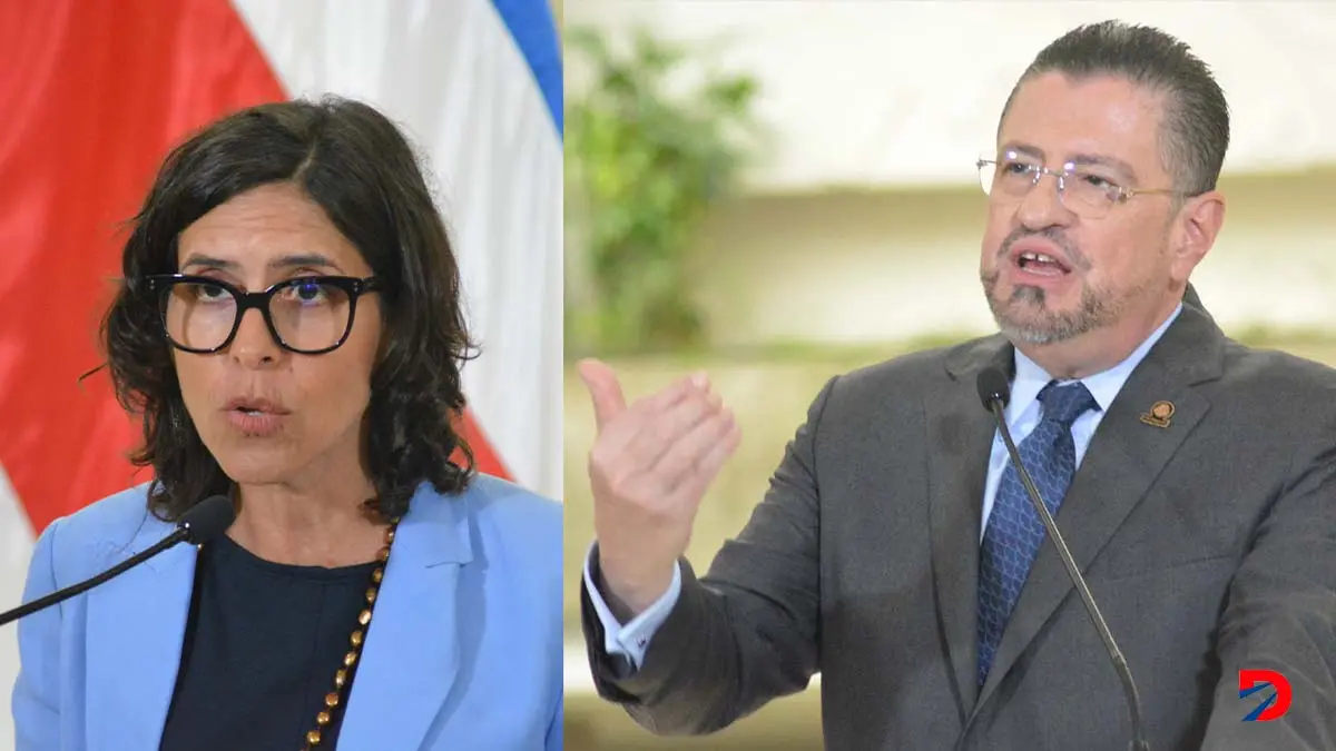 El presidente de la Rep&uacute;blica, Rodrigo Chaves y la jerarca del MICITT, Paula Bogantes anunciaron que el pa&iacute;s realizar&aacute; una subasta de frecuencias de radio y televisi&oacute;n. Foto S&oacute;crates Colindres