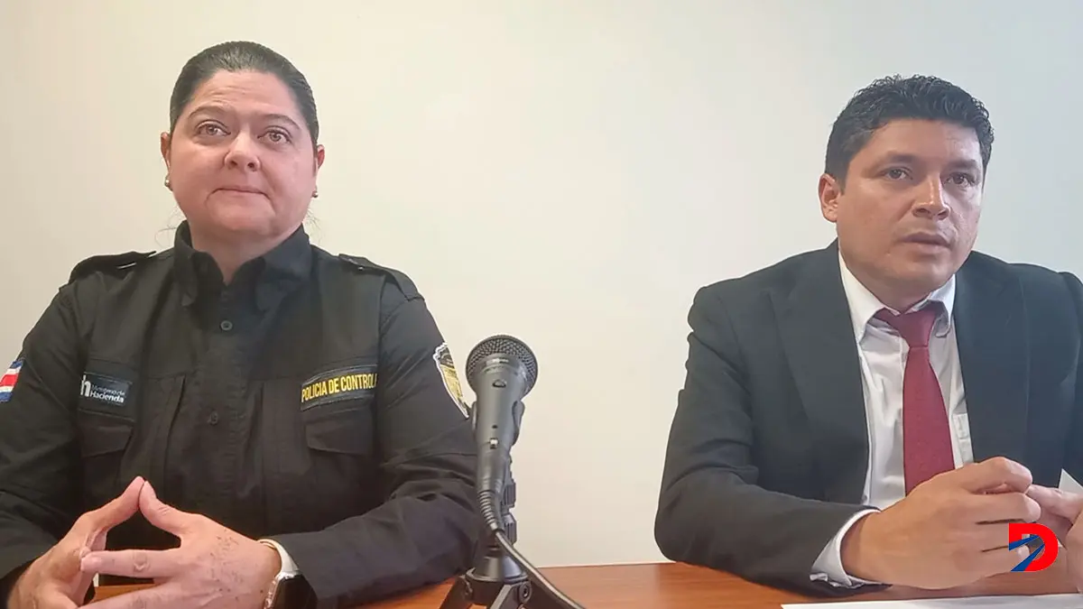 Melissa Rodr&iacute;guez y Cristian Montiel