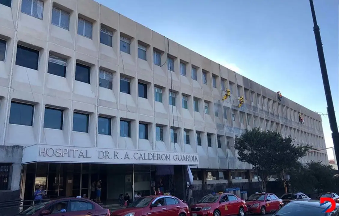 Hospital Calder&oacute;n Guardia.