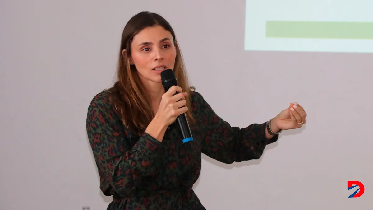 Laura L&oacute;pez