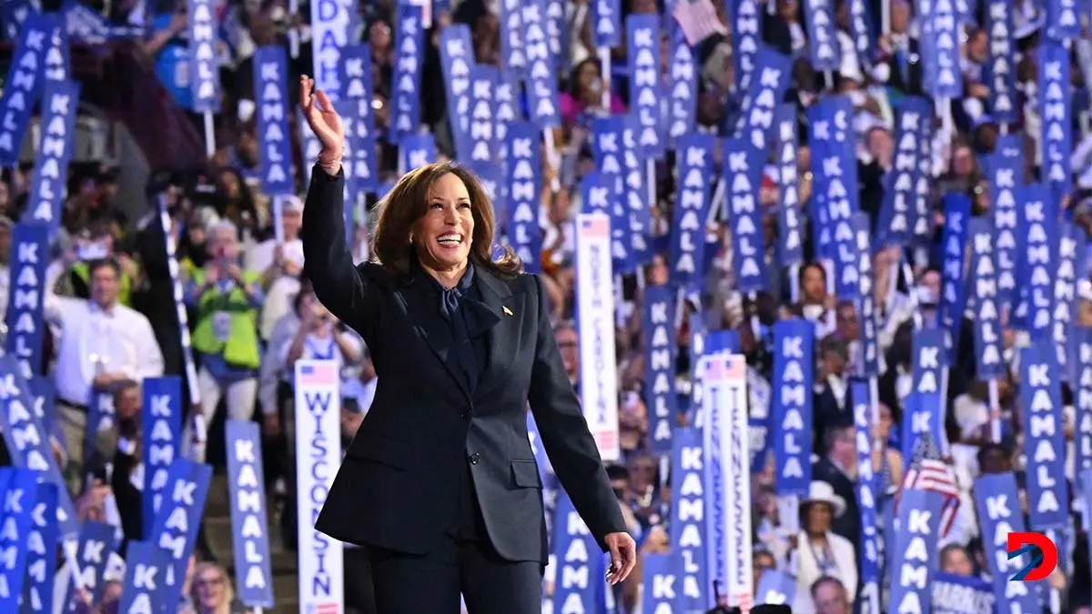 La candidata por el Partido Dem&oacute;crata, la vicepresidenta de Estados Unidos, Kamala Harris, acept&oacute; la noche del jueves la nominaci&oacute;n de su agrupaci&oacute;n. Foto: Robyn Beck / AFP.
