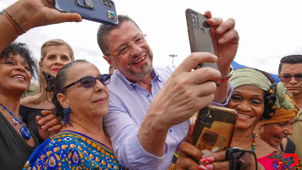 En su guira por Lim&oacute;n, el presidente de la Rep&uacute;blica, Rodrigo Chaves, aprovech&oacute; para hablar del proyecto de Ley Jaguar. Foto Julieth M&eacute;ndez, Casa Presidencial.