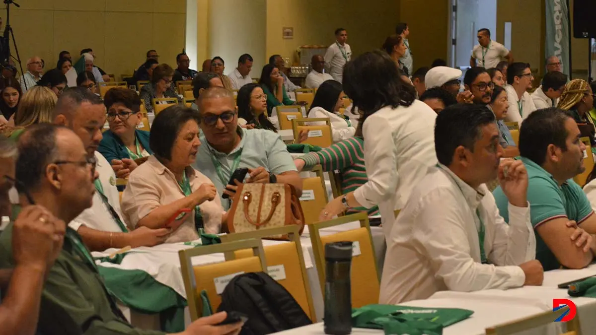 Los Asambl&iacute;stas del PLN no terminaron de aprobar las mociones y volver&aacute;n en noviembre para elegir  cual ser&aacute; el proceso de elecci&oacute;n. Foto S&oacute;crates Colindres