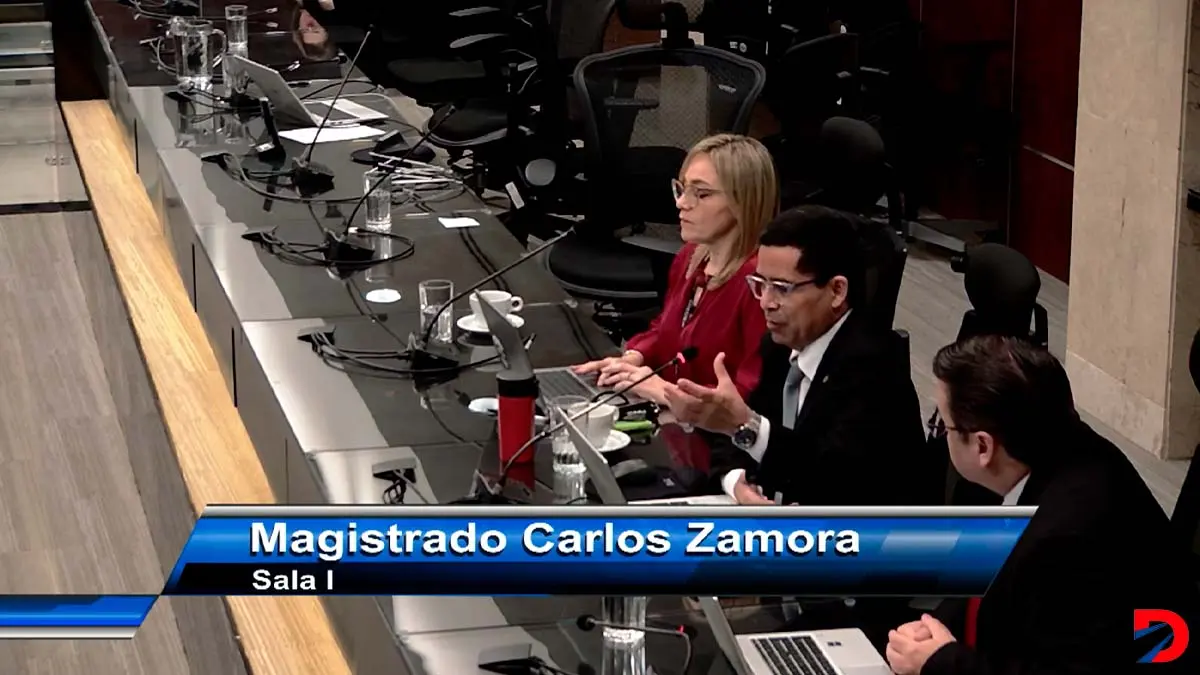 El magistrado de Sala Primera, Carlos Zamora, inic&oacute; que la incidencia, pese a ser positiva, obligar&iacute;a a los diputados a tener 38 votos para exceptuar al Poder Judicial de la Reforma Fiscal. Foto: Captura de pantalla.