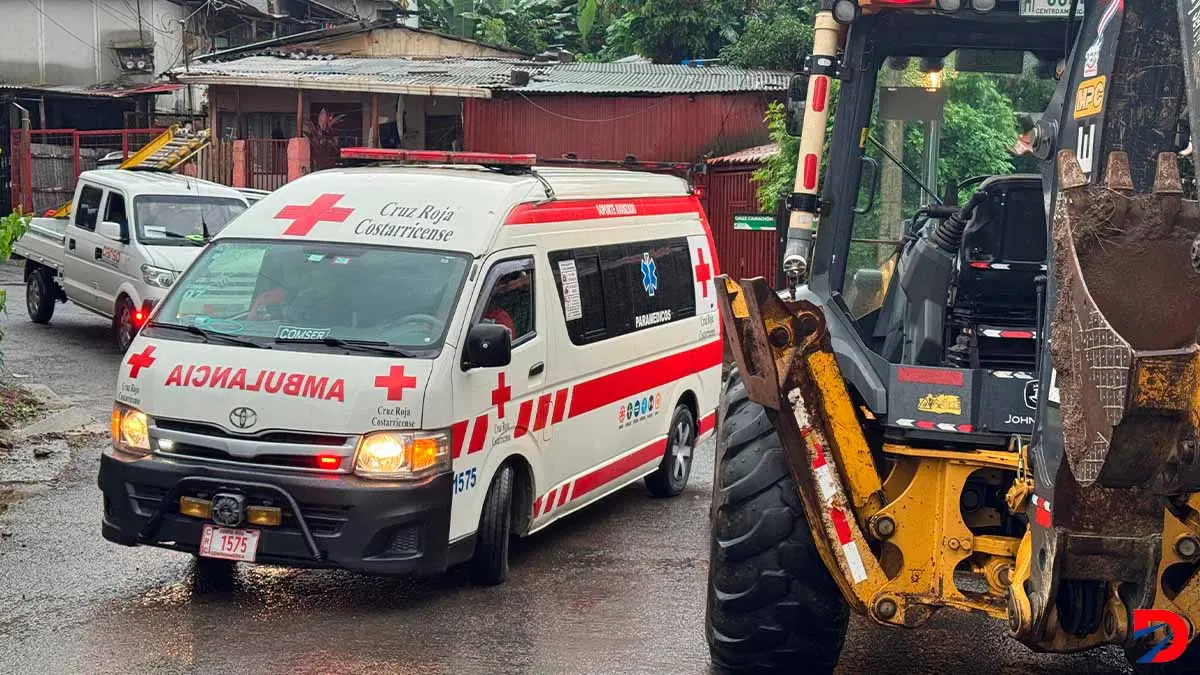 La  Cruz Roja atendi&oacute; el incidente y confirm&oacute; el falllecimiento del menor de edad. Foto: Cruz Roja.
