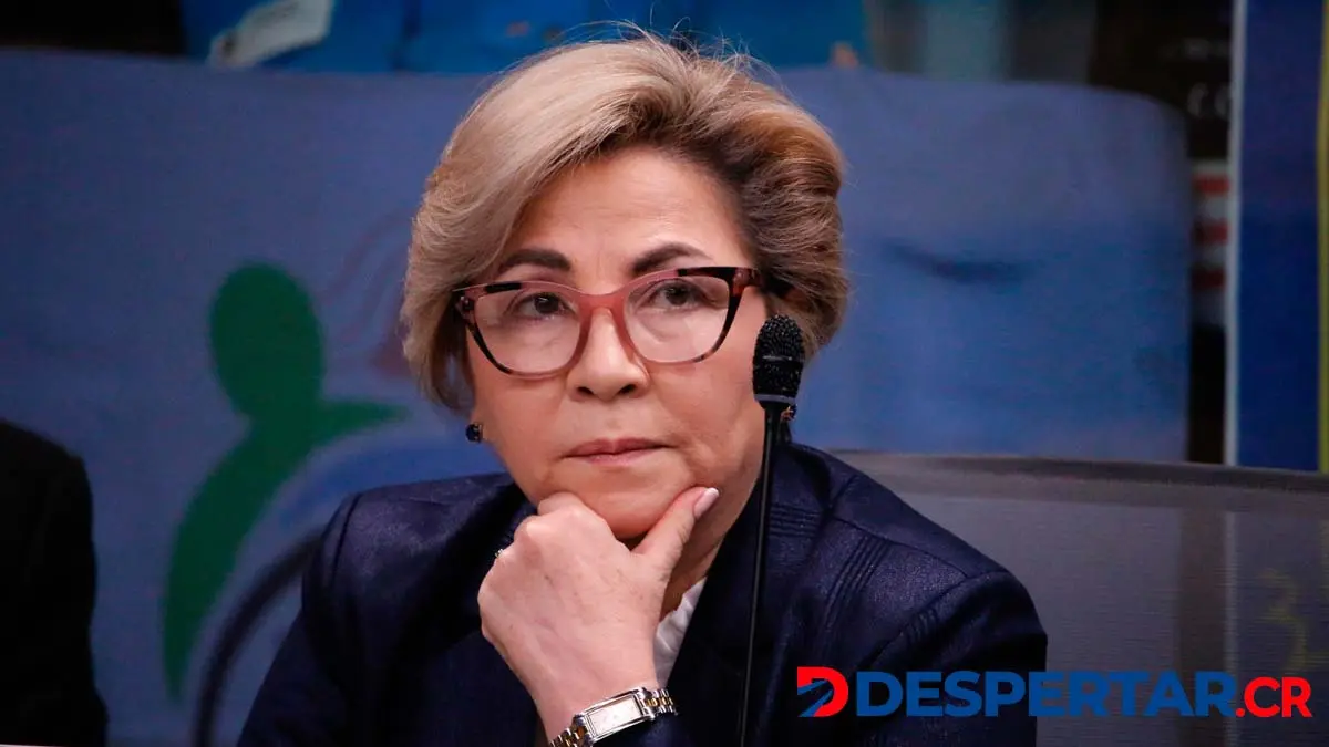 La vicepresidenta de la Uni&oacute;n M&eacute;dico Nacional Janice Sand&iacute; considera que hay una malapraxis a nivel interno de la Caja. Foto PLN