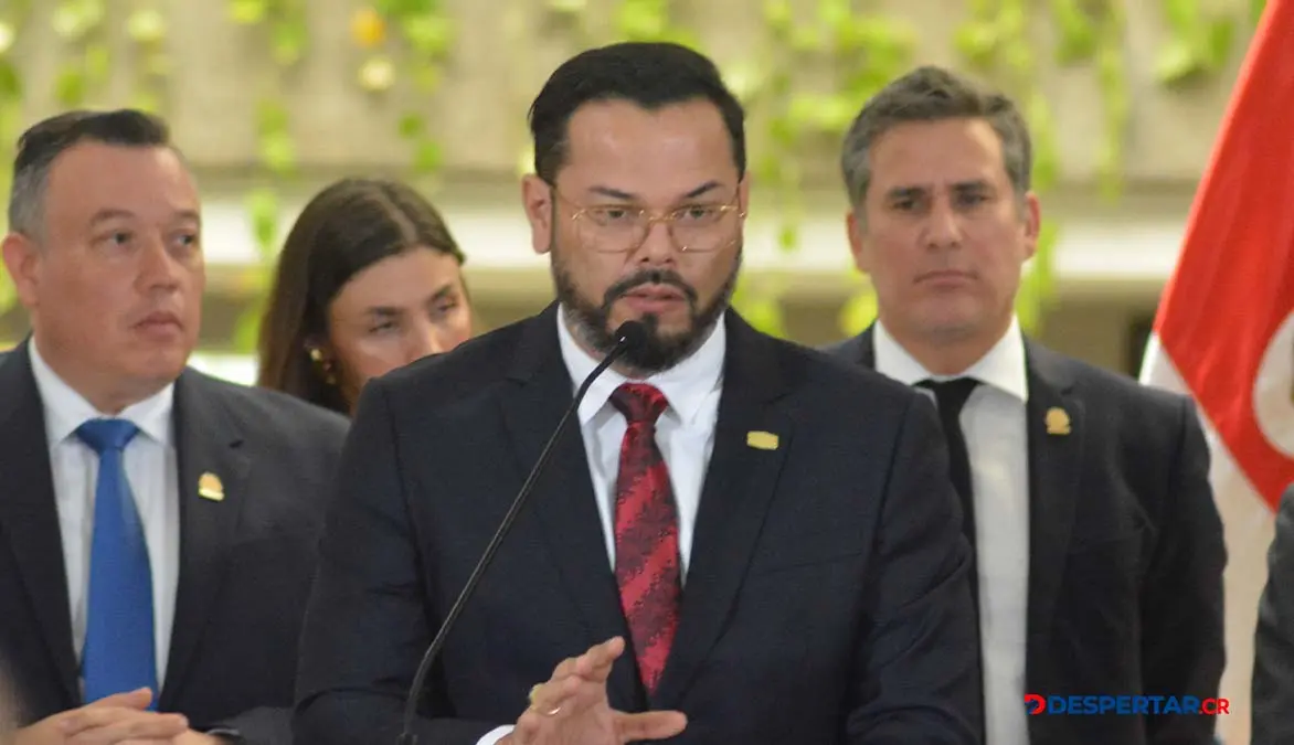 Marco Acu&ntilde;a Presidente del ICE expuso los resultados de la Instituci&oacute;n. Foto S&oacute;crates Colindres