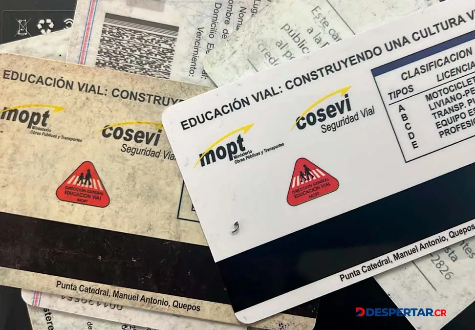 En el Diario Oficial La Gaceta sali&oacute; publicada la reforma sobre la portaci&oacute;n f&iacute;sica de la licencia de conducci&oacute;n. Foto Socrates Colindres