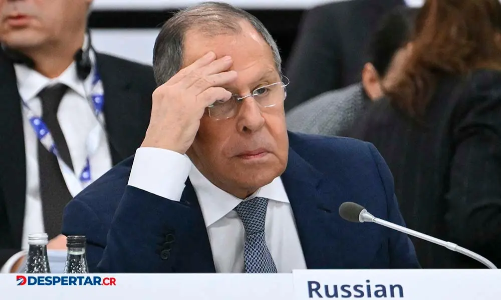 El ministro de Exteriores ruso, Sergei Lavrov, atendi&oacute; la sesi&oacute;n plenaria de la OSCE, en Malta, este jueves. Foto: Alberto Pizzoli / Pool / AFP.
