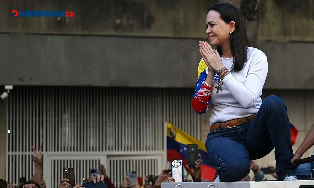 La l&iacute;der opositora venezolana, Mar&iacute;a Corina Machado, encabez&oacute; una manifestaci&oacute;n contra el presidente Nicol&aacute;s Maduro antes de ser detenida. Foto: Federico Parra / AFP.