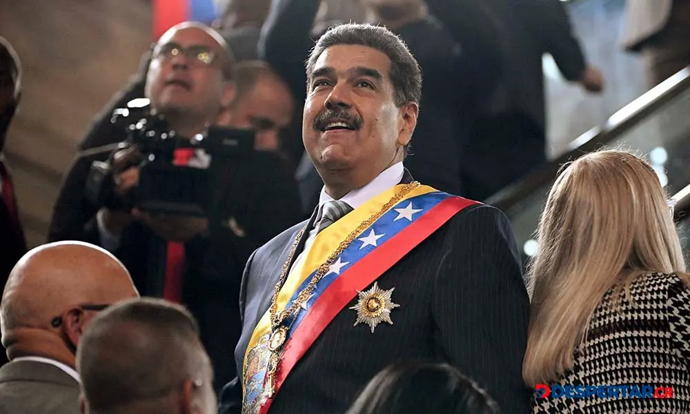 Nicol&aacute;s Maduro, presidente de Venezuela, a su llegada al Congreso, el mi&eacute;rcoles, para un informe a la Naci&oacute;n. Foto: Federico Parra / AFP.
