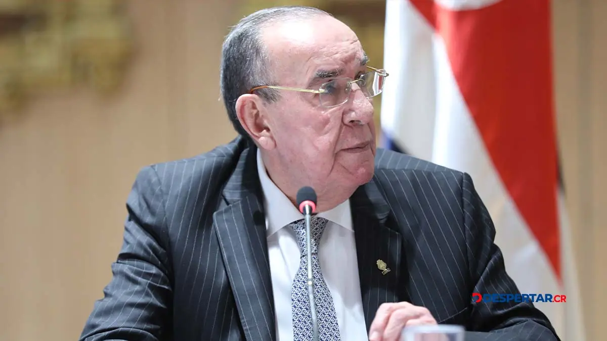 El presidente de la Asamblea Legislativa Rodrigo Arias se&ntilde;alo que se mantendr&aacute; al margen de los insultos realizados por Rodrigo Chaves. Foto S&oacute;crates Colindres