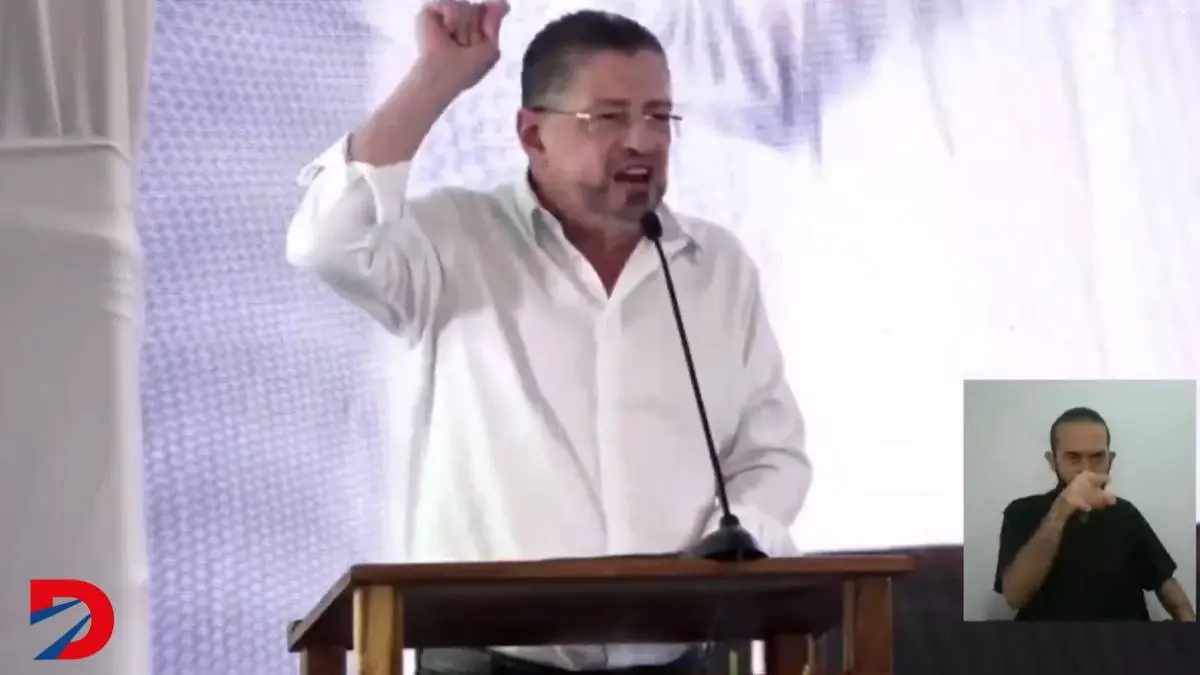 Rodrigo Chaves en su discurso en actividad de Cooperativas
