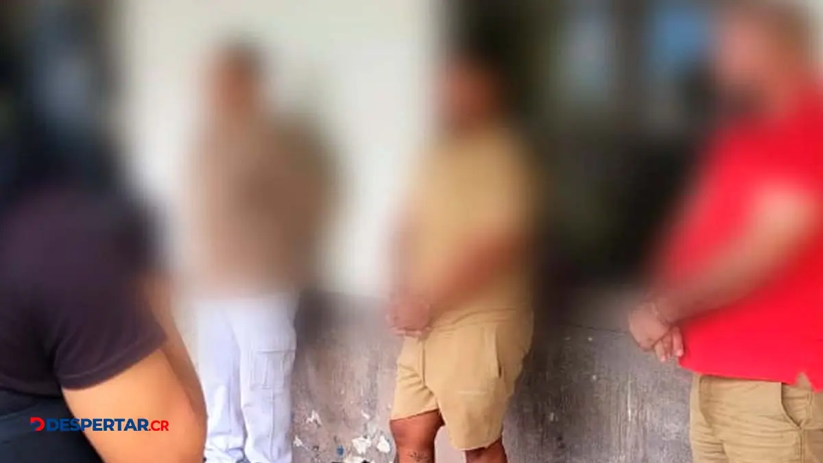 Los detenidos fueron puestos a las ordenes de la fiscal&iacute;a la cual dicto medidas de tres meses de c&aacute;rcel como prisi&oacute;n preventiva al incautarles 38 kilogramos ocultos de coca&iacute;na. Foto MSP