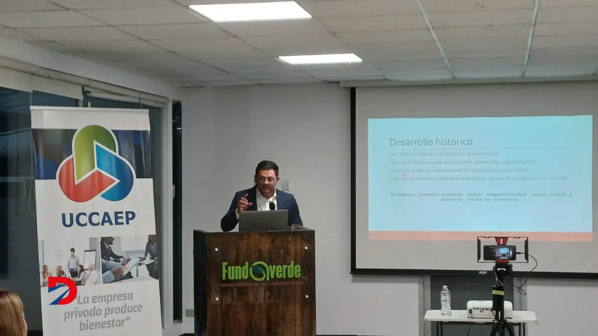 Foro de Fundaverde impartido por Daniel L&aacute;scarez
