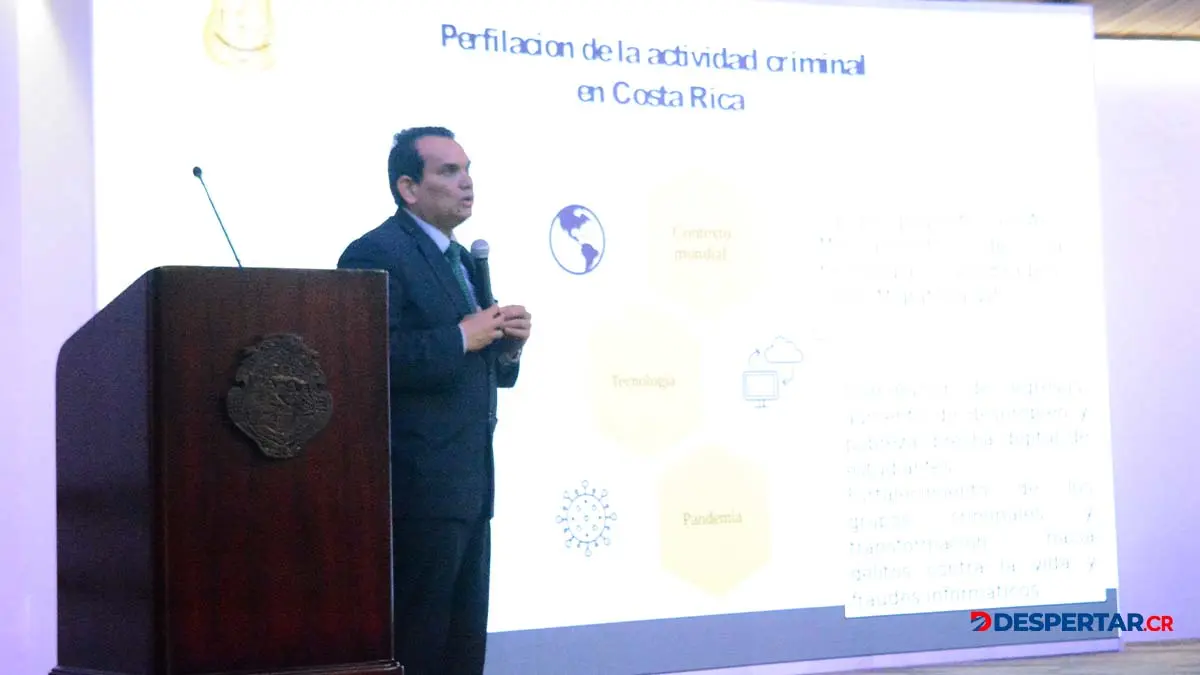 El director Randall Z&uacute;&ntilde;iga pide al Ministerio de Hacienda de trasladar el presupuesto aprobado para el Poder Judicial que le servir&aacute; al OIJ y Ministerio P&uacute;blica. Foto S&oacute;crates Colindres