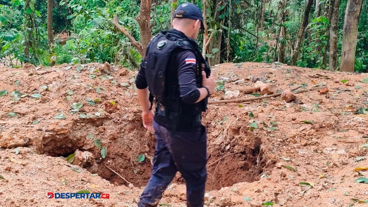 Personal calificado del MSP explosionaron 34 t&uacute;neles clandestinos usados por los coligalleros. Foto MSP