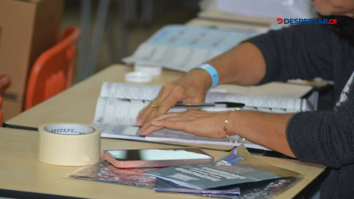 Elecciones arrancaron a las 6:00 am