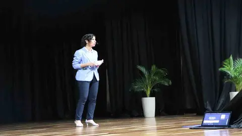 Paula Bogantes.JPG ready.jpg listo