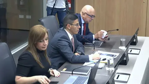 Jos&eacute; Rafael Solano justifico su accionar pero se limito a declarar sobre los mensajes de texto de la exdirectora de estrategia.