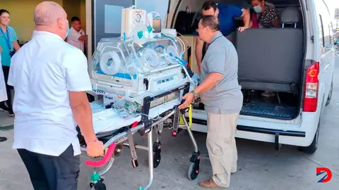 Isabella, la beb&eacute; que fue desahuciada en el Hospital de Nicoya, sigue luchando por su vida. Foto: CCSS.