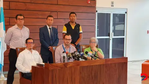 Investrigadores de la UCR