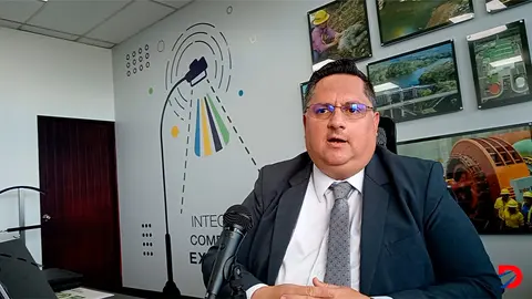Roberto Quir&oacute;s, gerente de Electricidad del ICE, coment&oacute;  se usar&aacute;n los instrumentos legales existentes para contar con la energ&iacute;a  que el pa&iacute;s requerir&aacute; en los meses cr&iacute;ticos del fen&oacute;meno del Ni&ntilde;o. Foto: Krissia Morris Gray.