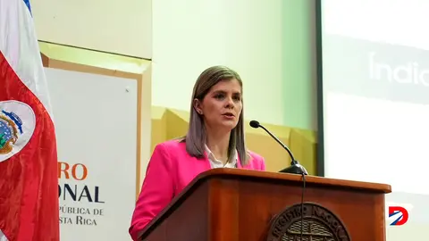 Laura Fern&aacute;ndez, MIDEPLAN