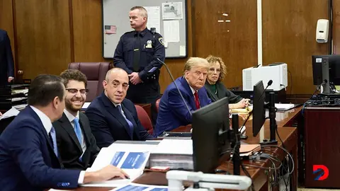 El expresidente Donald Trump y su abogada, Susan Necheles atienden una audiencia judicial el lunes. Foto: Curtis Means / Pool / AFP.