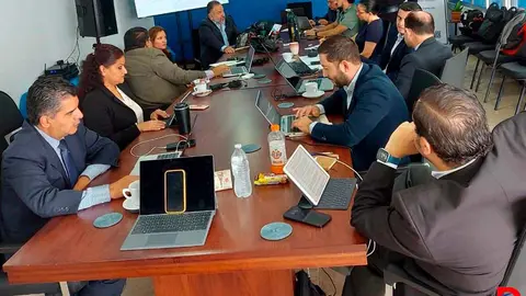 Representantes de la CCSS y del SINAME tuvieron intensas negociaciones en d&iacute;as recientes. Foto: SINAME.