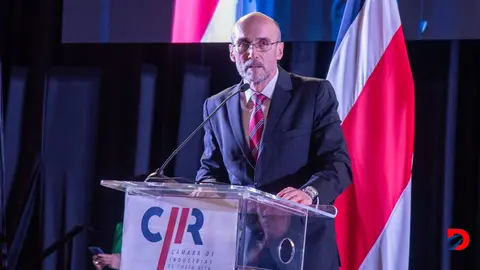 Sergio Cap&oacute;n presidente de la C&aacute;mara de Industrias considera necesario aplicar nuevas t&eacute;cnicas para combatir el alza de aranceles. Foto Archivo