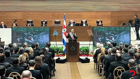Buscar el d&iacute;alogo ser&iacute;a un segundo plano por los diputados luego de los constantes roces del Presidente Chaves. Foto S&oacute;crates Colindres