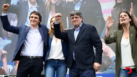 El l&iacute;der separatista catal&aacute;n Carles Puigdemont realiza su campa&ntilde;a en el sur de Francia. Foto: Josep Lago / AFP.