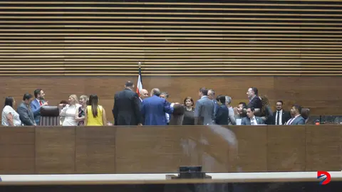 El Plenario  retrasa el revisar  el an&aacute;lisis de la convocatoria de refer&eacute;ndum . Foto S&oacute;crates Colindres
