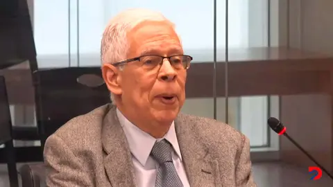 El abogado Constitucionalista Fernando Volio expuso que los diputados no est&aacute;n en posici&oacute;n de poder hacer tal reforma al art&iacute;culo 32 de laCP