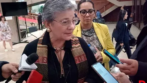 Anna Katharina M&uuml;ller, ministra de Educaci&oacute;n P&uacute;blica (MEP) asever&oacute; que espera en su despacho a la Defensora de los Habitantes, Angie Cruickshank para darle la informaci&oacute;n que solicita. Foto: Krissia Morris  Gray.
