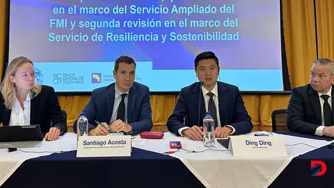 Autoridades del FMI durante una de visitas al pa&iacute;s