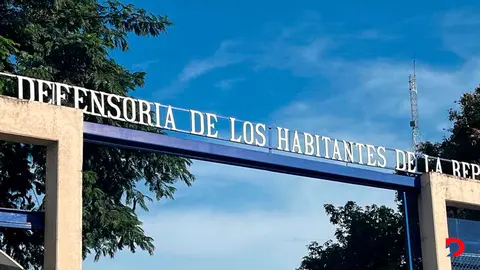 La Defensor&iacute;a de los Habitantes, solicit&oacute; informaci&oacute;n al MOPT sobre el traslado de mpas de 3.000 kms de v&iacute;as nacionales a municipalidades, lo que caus&oacute; malestar en organizaciones representantes de gobiernos locales e intendencias. Foto S&oacute;crates Colindres